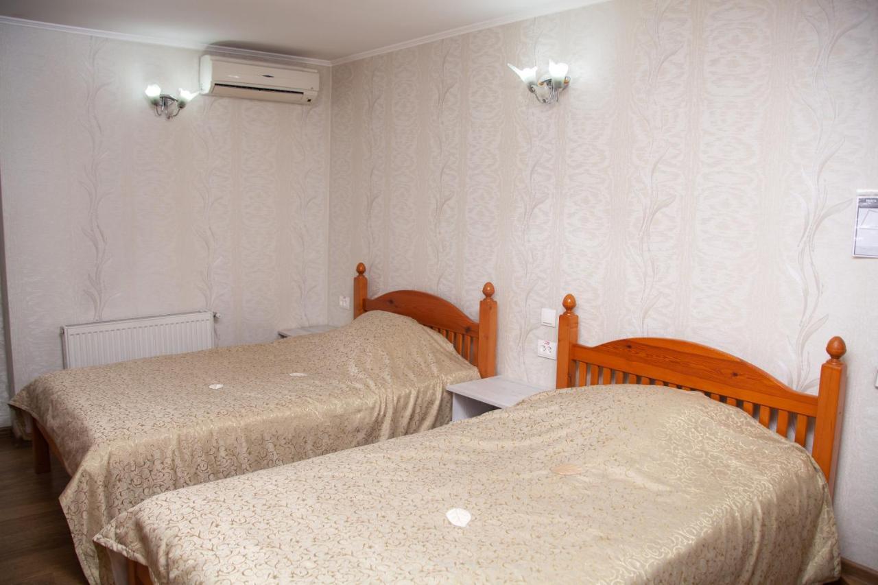 Hotel Piligrim 2 Mykolaiv Exterior foto